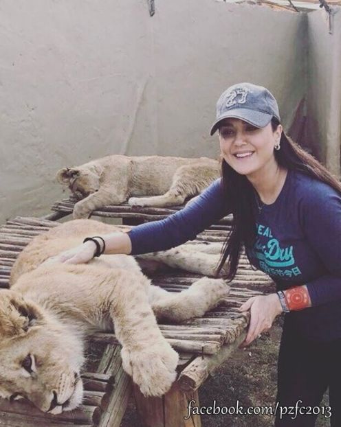 capture-20171029-164326 - Preity Zinta 10