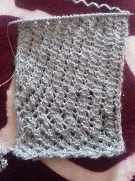 Model cu găurele - Tricotaj - Lucrarile mele