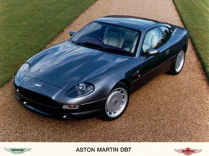 Aston Martin DB7-2  - Masini