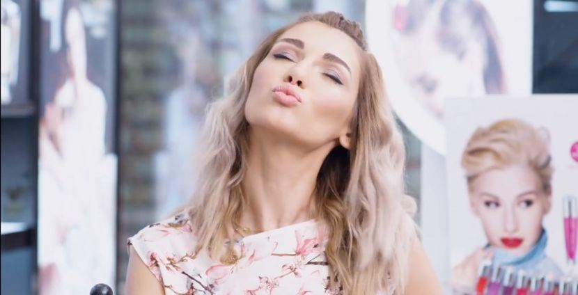 bandicam 2018-03-06 12-47-13-016 - a Alina - 01 oriflame