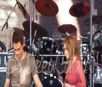 109887374_QSZLRLE - 01 concert 2 sp - pmdm