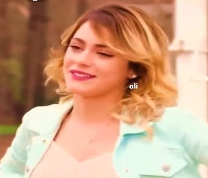  - violetta