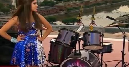 108852833_CGNUGXO3 - lutteo