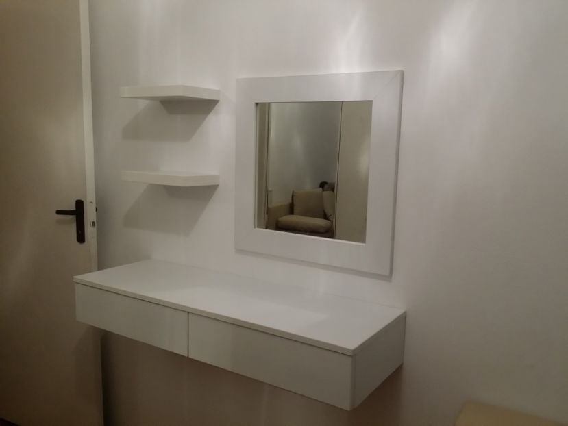 Toaleta de machiaj - Lucrarile melE