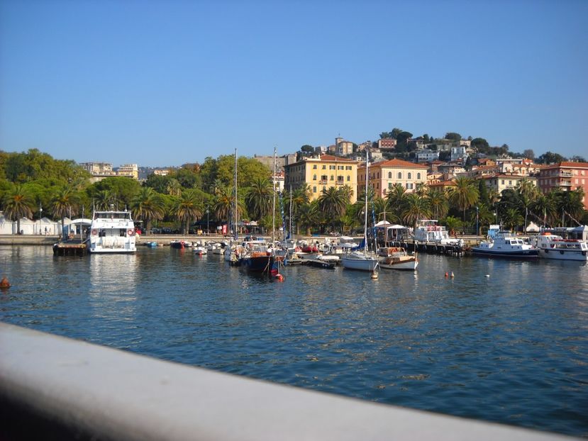  - 2009 VACANTA CINQEQ TERRE ITALIA