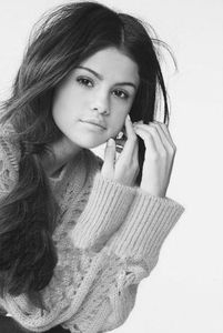41220eb48c33680cb530f6e9d56cdf3c--natural-looks-natural-beauty - 01aa Selena - 01