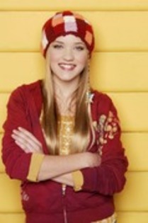 IKWQIGDFVFRVXZDSRQP - Emily Osment