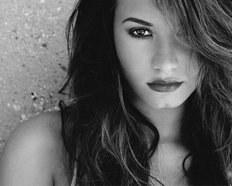 493369a77ea013a8b04154cdd4e783b1 - 01aa Demi - 01