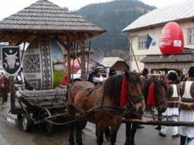  - 4 Clipe din România