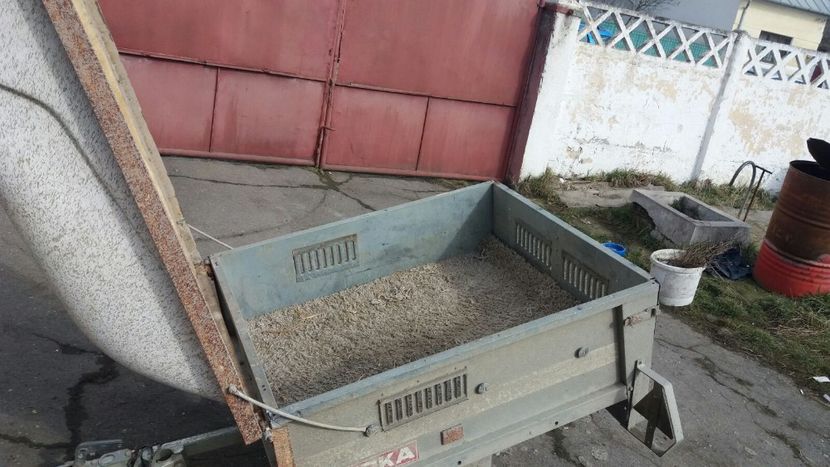 IMG-20180309-WA0016 - A Remorca transport caini