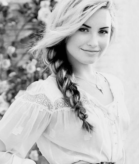 bandicam 2018-03-19 10-35-23-603 - 01aa Demi - 01