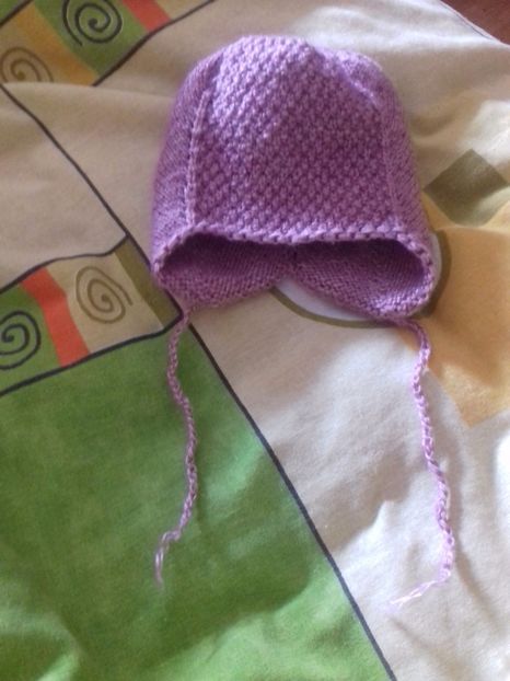 Căciuliță pentru bebeluși - Tricotaj - Lucrarile mele