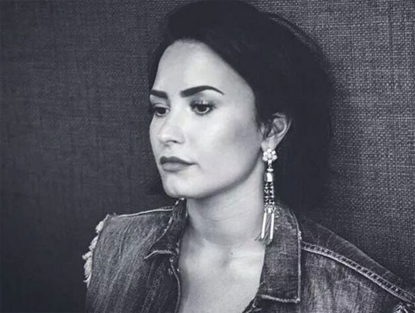 demi-lovato-sad-denim-BW-instagram-main - 01aa Demi - 01