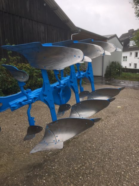 A55A5D38-85EE-45BF-BA02-0A2C0F2A4DF9 - PLUG LEMKEN OPAL 110