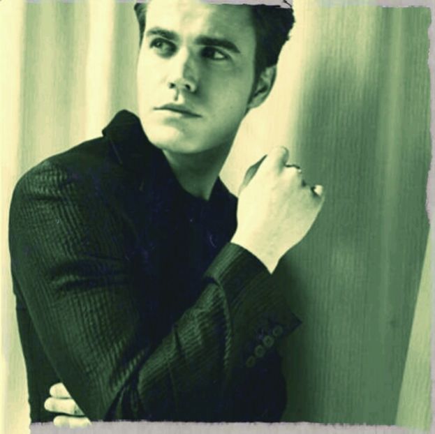 ╬┇ Multumesc!#elena [imi mut privirea pe Kol si ma incrunt usor] Nu am - 01 x welcome to mystic falls