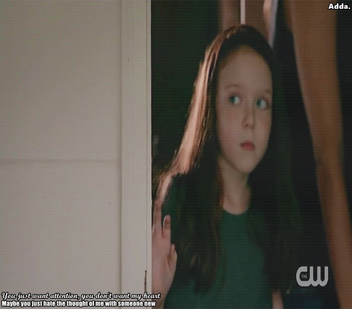 》*intră în casă de mână cu unchiul Kol* =))))))) - 01 x welcome to mystic falls