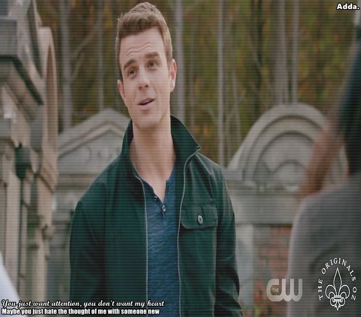 》Și data viitoare o să te învăț o vrajă ca să....*tace ca să nu-i audă cei doi ce avea de + - 01 x welcome to mystic falls