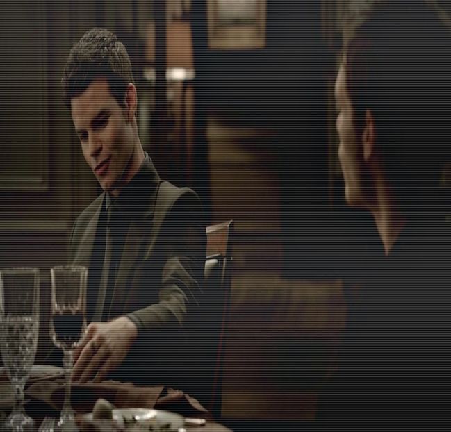 ━ ♘.; # Mai mult timp, să se asigure că era bine şi nu-i făcuse frac-su nimic, încruntându-se - 01 x welcome to mystic falls