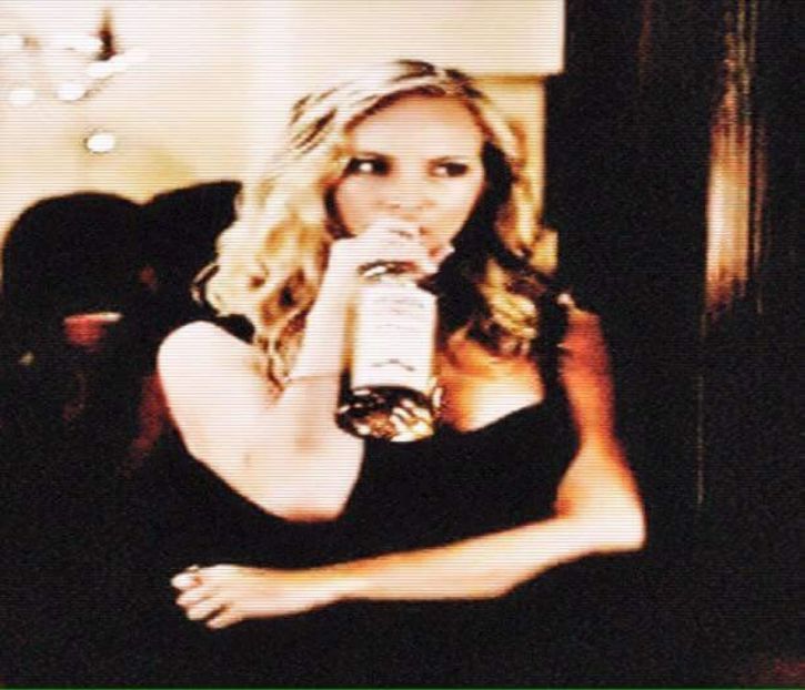 ☠ .мαмα ✰ ๒єคг ☕☂  [cl] ok .. nu cred că am de ce să nu fiu bine-dispusă , dar o să - 01 x welcome to mystic falls