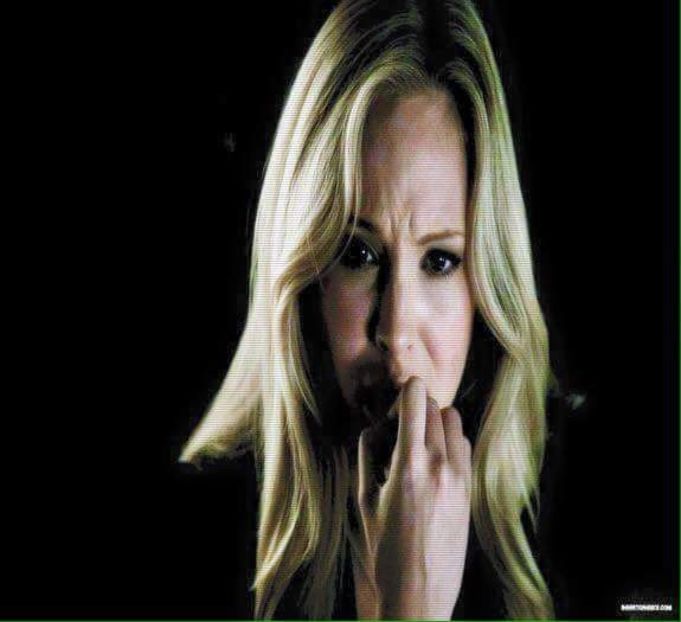 ☠ .мαмα ✰ ๒єคг ☕☂ #hope mda [#se uită spre el apoi înapoi la Hope . #k - 01 x welcome to mystic falls