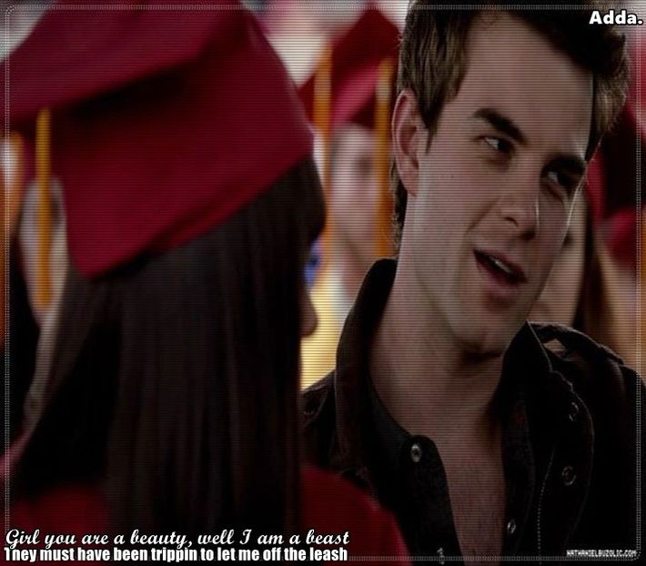 》Bun. *se ridică și ia două clătite, se întoarce cu ele la masă, le umple cu nutela și banane+ - 01 x welcome to mystic falls