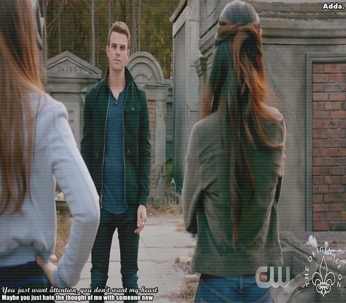 》*se uită la katherine* Uite și nutella, dacă Hope îți dă clătită goală. Deschide guraaa.+ - 01 x welcome to mystic falls