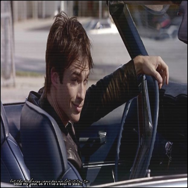 ━ ♘.;  # Îl caută pe je..gos pe străzile apropiate, când vede că nu-l găseşte şi că dispăruse - enjoy drinks at mystic grill