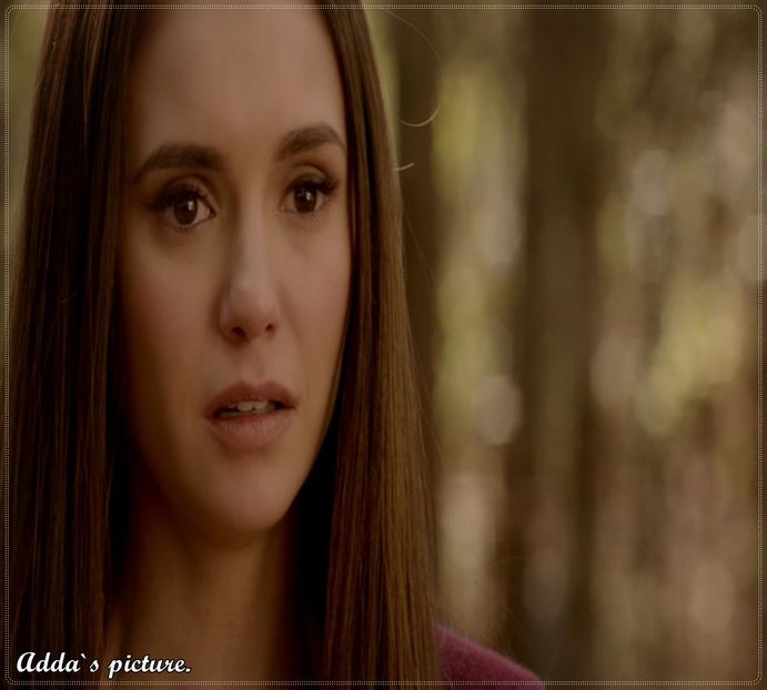 》*Parchează mașina și se dă jos, uitându-se în jur, încruntată* Damon? - enjoy martha at her house