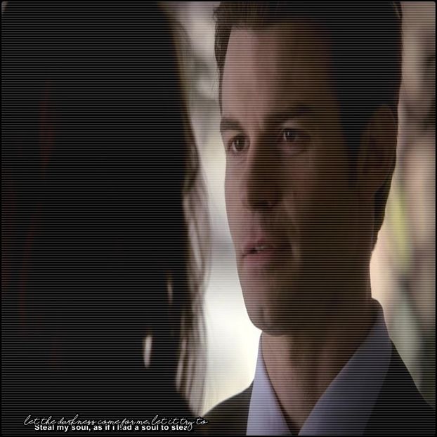 ━ ♘.; # În casă şi îl analizează scurt cu privirea, zâmbind sec într-un final. Ai dreptate, - 01 x welcome to mystic falls