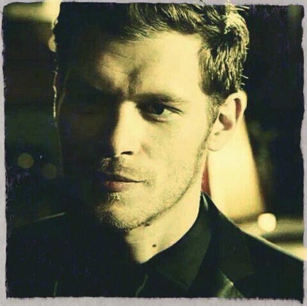 -picioare] -Ti-ai dorii sa revin la ceea ce eram inainte? Atunci chiar nu ai mai avea pace, scumpul - 01 x welcome to mystic falls