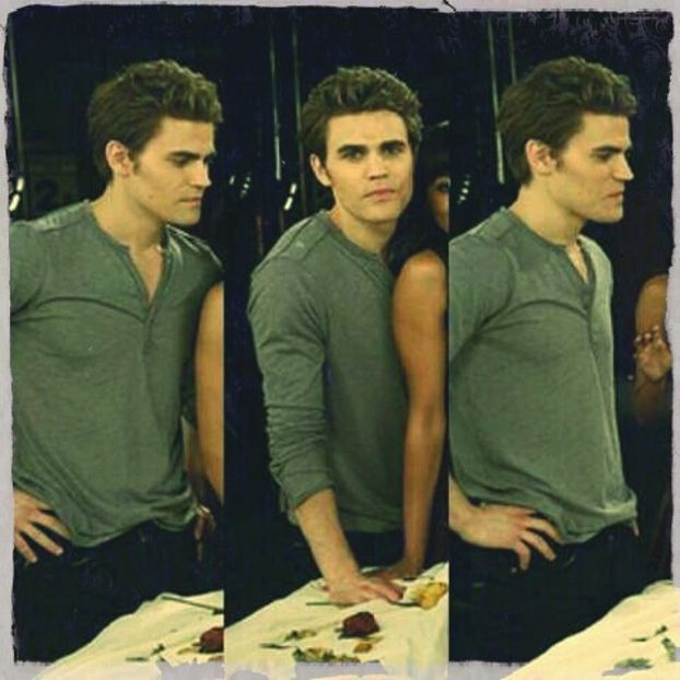 ╬┇ #vin din camera mea si ma opresc la ei privindu-i pe rand destul de amuzat cand il vad pe - 01 x welcome to mystic falls