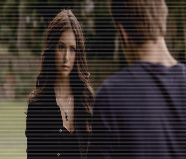 — Dubios să aud asta din partea ta. # Se dezlipește de perete și se - 01 x welcome to mystic falls