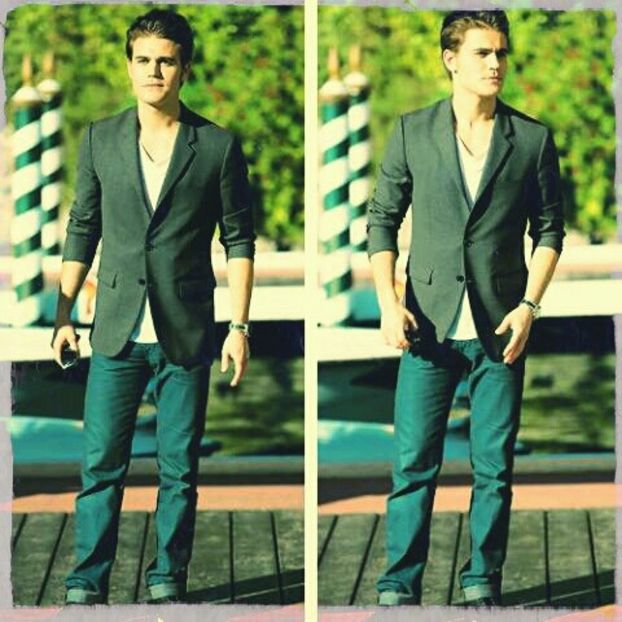 ╬┇ Sumt absolut sigur. #imi duc privitea catre ea si ma indrept catre semineu zambind scurt] Dupa - 01 x welcome to mystic falls