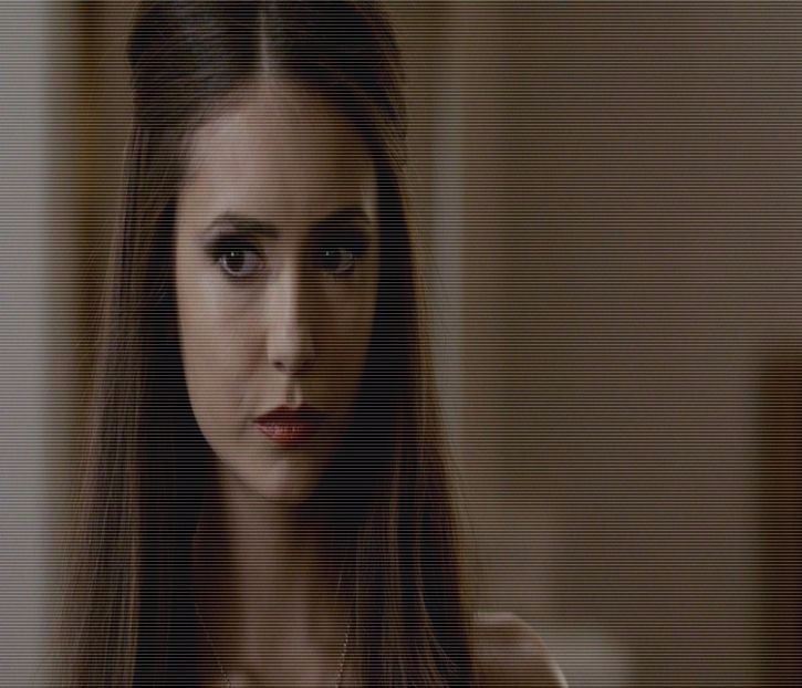 — Foarte, n-ai idee cât de fericită sunt. # Se uită după el cum se  îndreaptă - 02 x we talked and it was epic