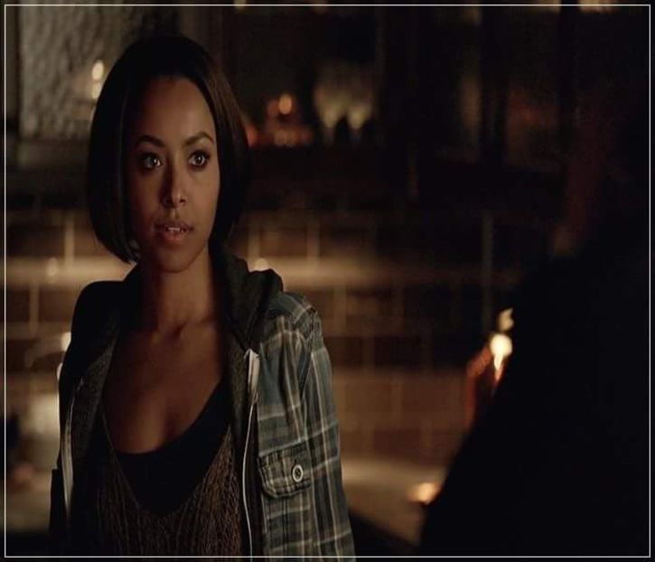 — ˣɢʟoʀʏ ☽ ♡ ┊ Imi duc mana in dreptul gatului cand urmaresc oripilata - enjoy music at mystic club