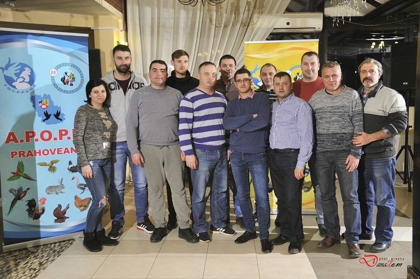 crescatori de Giant Homer - Contact