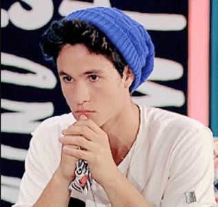 bandicam 2018-03-31 23-07-34-221 - 01 Simon