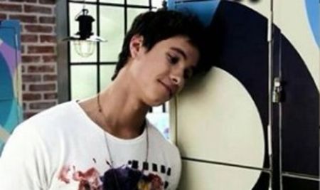 capture-20180403-234826 - 01 Simon