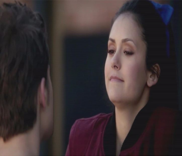 ╰✿μλbuoϝᴉc❥.; # Îmi ridic capul și-l privesc, chicotind. Graviduța se odihnește, tu ce - S01xE01 Noi de aici nu plecăm - nu plecăm acasă