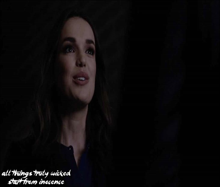 ϟ☾.єครt ☼F Eᴅᴇɴ ☪☂.  [cl] [#intră în casă , își dă jos pardesiul și sacoul și se îndreaptă - S01xE01 Noi de aici nu plecăm - nu plecăm acasă