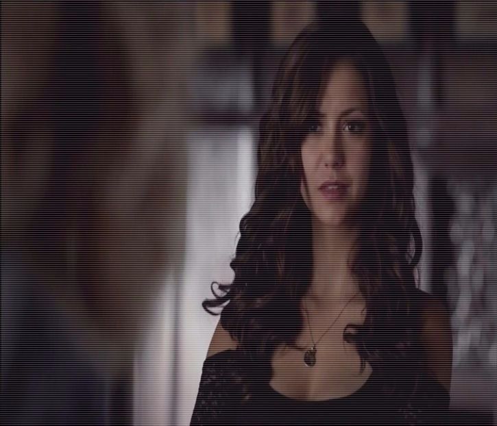 ╰✿μλbuoϝᴉc❥.; Că n-am avut chef să ies.. =))))) -Dylan # Iau paharul de la ea și-i zâmbesc - S01xE01 Noi de aici nu plecăm - nu plecăm acasă