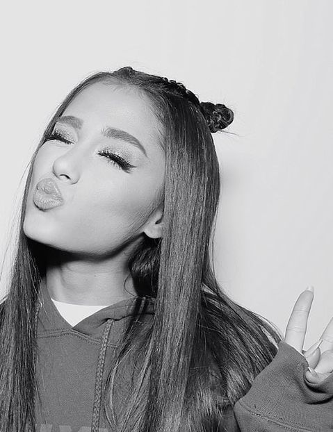 be12608b909fcf03e99b337149450ead - 01aa Ariana - 01