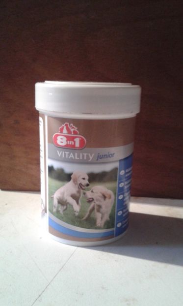 Vitamine junior - 6-Medicamente-suplimente caini