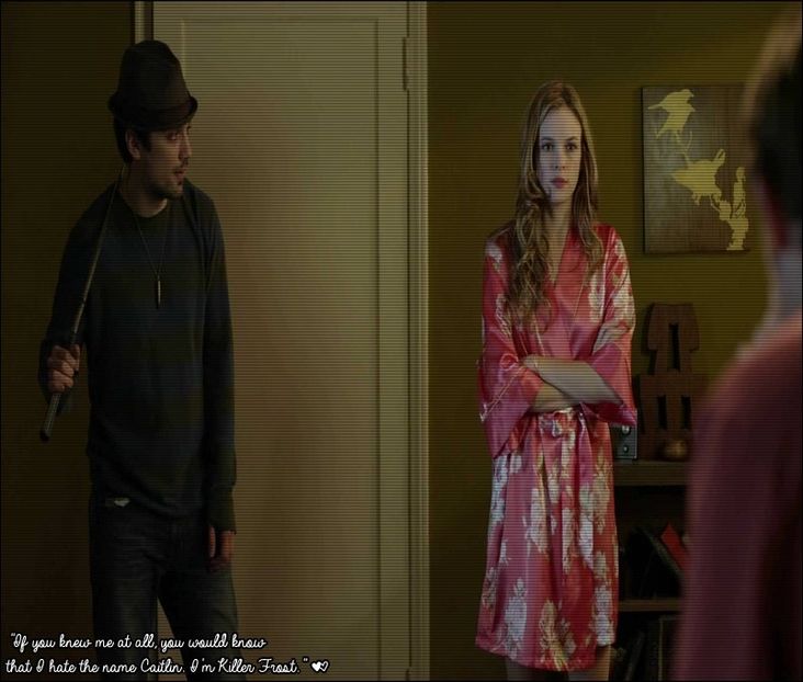 ☠ϟ .ʞıๅๅǝɹ Ŧг๏รt ☕ ☂.  [cl] [#intră în casă , merge spre bucătărie și își ia o cană cu cafea - S01xE01 Noi de aici nu plecăm - nu plecăm acasă