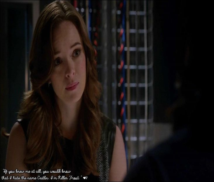 ☠ϟ .ʞıๅๅǝɹ Ŧг๏รt ☕ ☂.  [cl] heii [#zâmbește și ea . tocmai am venit de afară și mă gândeam - S01xE01 Noi de aici nu plecăm - nu plecăm acasă