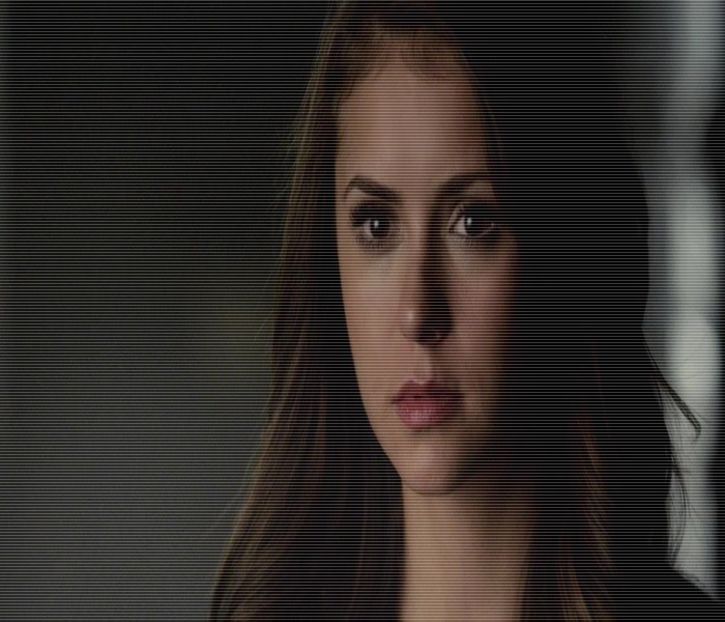 ╰✿μλbuoϝᴉc❥.; Mă însoțea la început, dar în ultima perioadă e foarte ocupat cu serviciul, și-l - S01xE01 Noi de aici nu plecăm - nu plecăm acasă