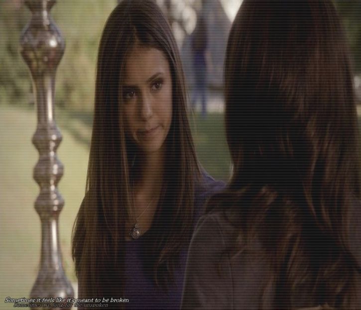 ╰✿μλbuoϝᴉc❥.; # Las pe un film și-mi așez capul pe spătarul fotoliului. E o așa liniște.. - S01xE01 Noi de aici nu plecăm - nu plecăm acasă