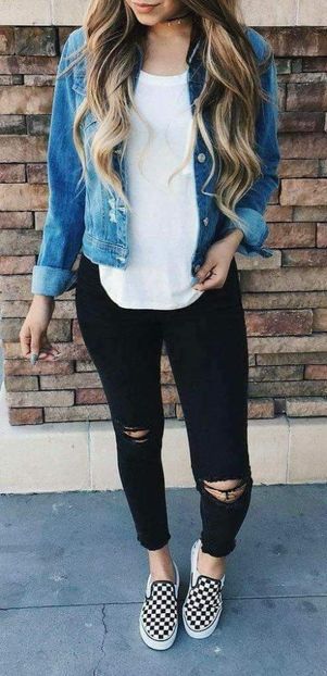  - Jachete din denim