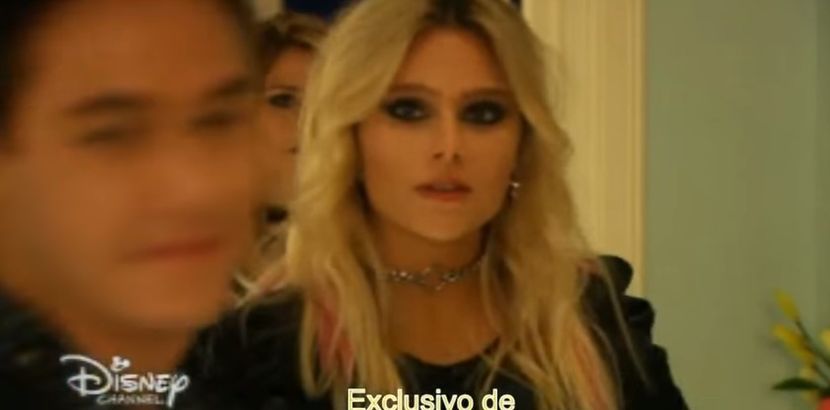 bandicam 2018-04-22 00-07-19-282 - 01 soy luna cap