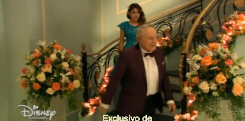 bandicam 2018-04-22 00-16-06-229 - 01 soy luna cap
